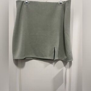 Lululemon Softstreme High Rise Mini Skirt Women’s 14 NWT